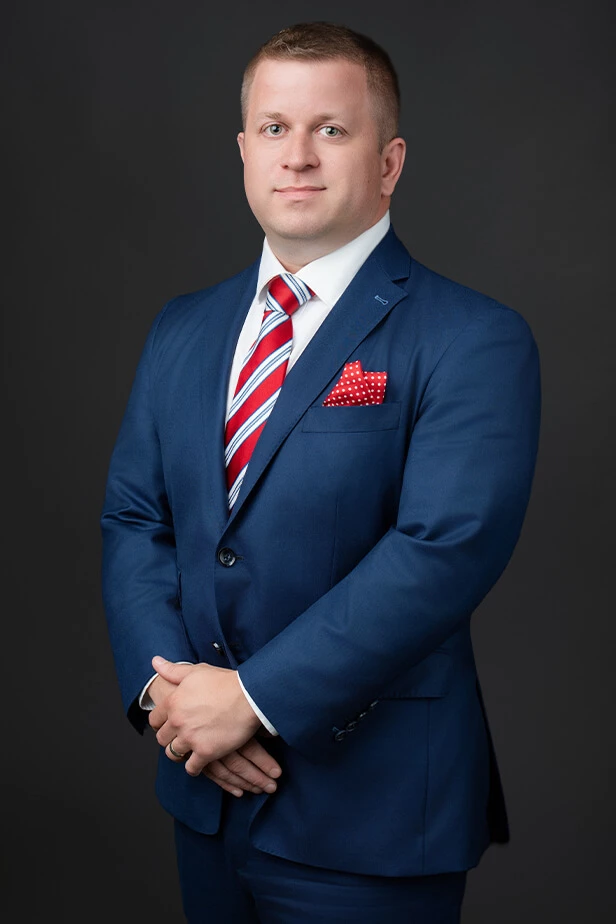 Ian Isakson Full Body Photo