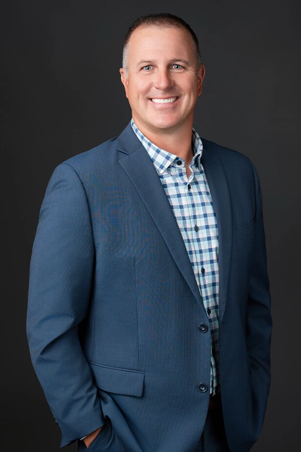 Brandon Thiesse Full Body Photo